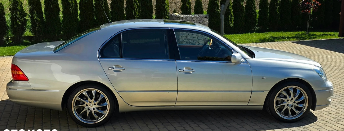 Lexus LS cena 38800 przebieg: 234000, rok produkcji 2003 z Golina małe 781